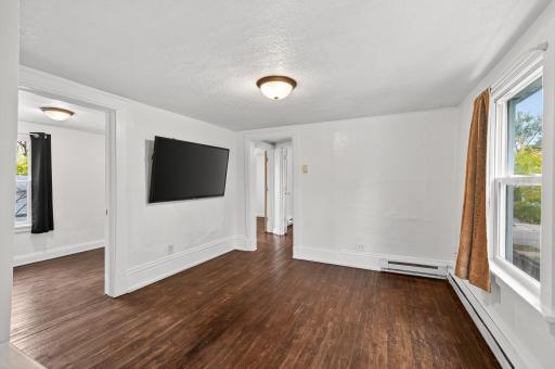 828 Englewood Avenue, Saint Paul, MN 55104