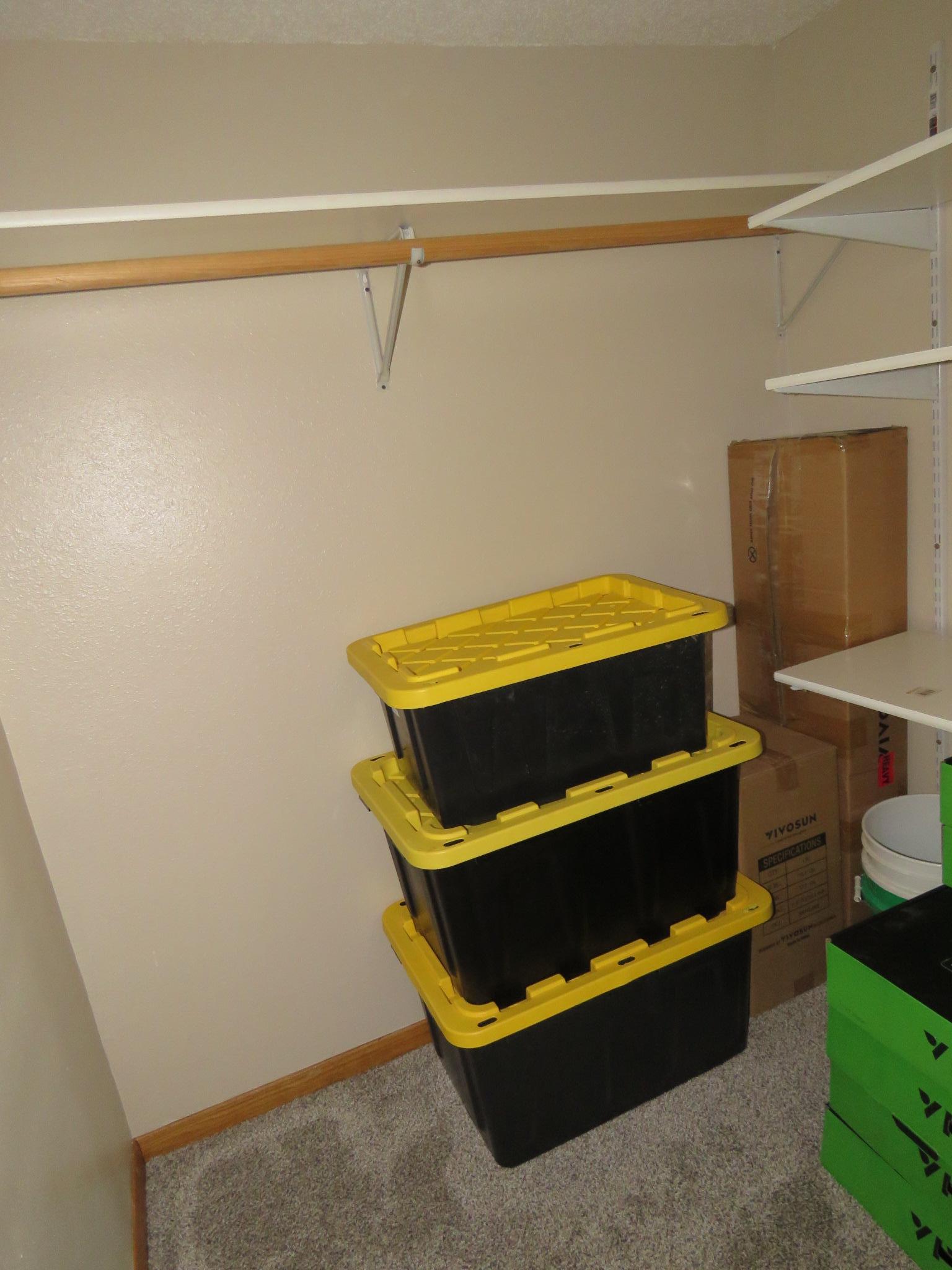 5th Bedroom Walk-in Closet