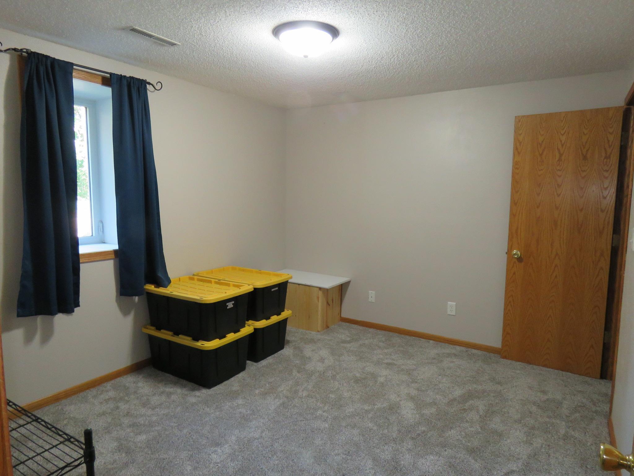 5th Lower bedroom