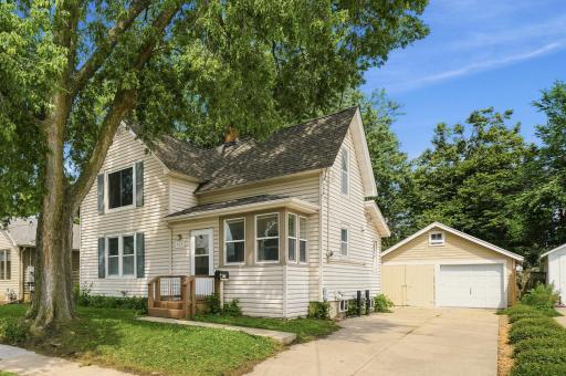 422 10th Avenue SE, Rochester, MN 55904