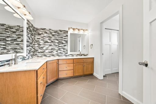 2nd Floor Bath