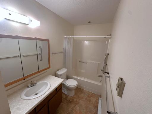New Richmond, WI 54017