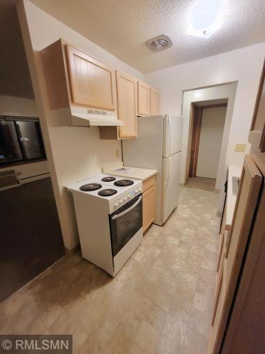 River Falls, WI 54022