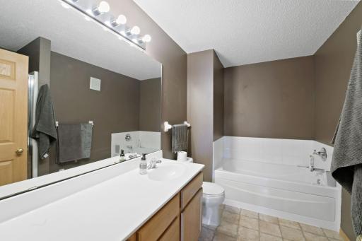 7422 Timber Crest Drive S, Cottage Grove, MN 55016