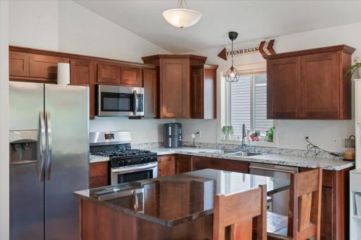 415 Willow Creek Parkway, Buffalo, MN 55313