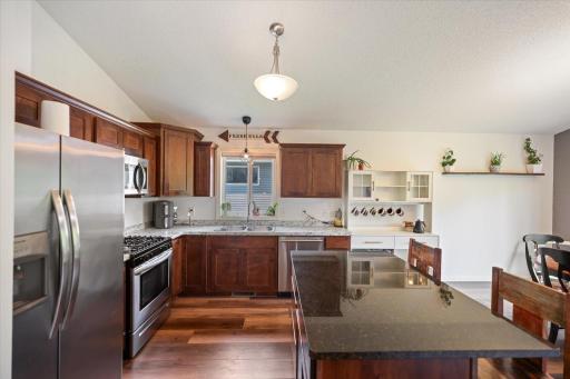 415 Willow Creek Parkway, Buffalo, MN 55313