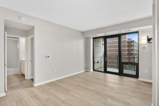 Minneapolis, MN 55404