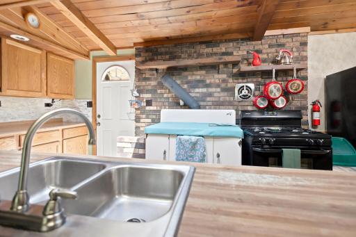 8998 N River Road, Danbury, WI 54830