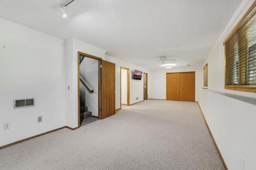 Add wall for third bedroom
