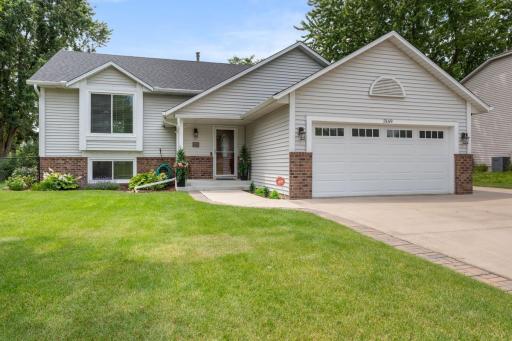 Move-in ready Woodbury home with stunning updates inside & out with maintenance free exterior & fully fenced backyard. Remodeled kitchen, baths, new roof, newer deck, plus access to the Colby Lake pool and nearby park amenities, trails, etc.