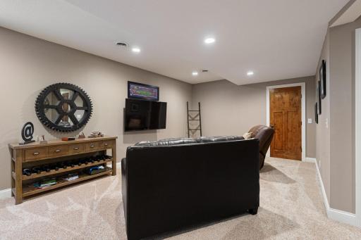 2865 Northridge Lane NE, Owatonna, MN 55060