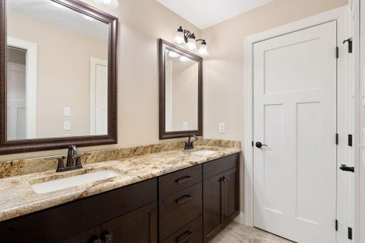 2865 Northridge Lane NE, Owatonna, MN 55060