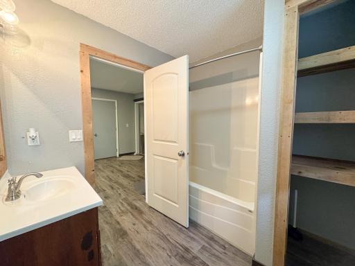 117 3rd Street NE, Barnesville, MN 56514
