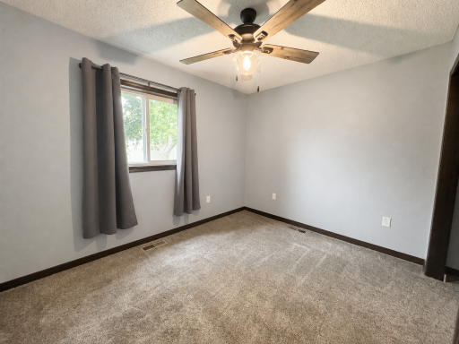 117 3rd Street NE, Barnesville, MN 56514
