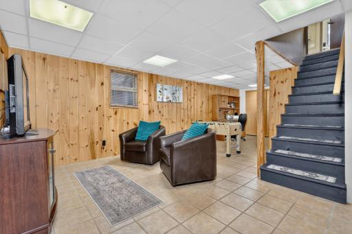1430 NW 9th Street, Grand Rapids, MN 55744