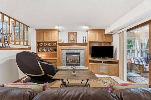 4067 Stockdale Drive, Vadnais Heights, MN 55127
