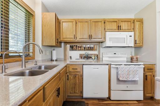 4067 Stockdale Drive, Vadnais Heights, MN 55127