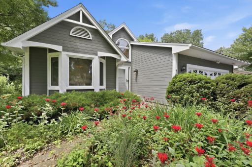4067 Stockdale Drive, Vadnais Heights, MN 55127