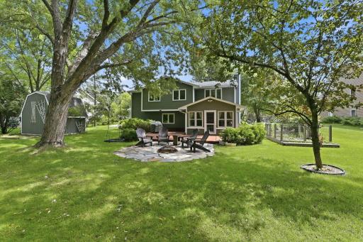 4067 Stockdale Drive, Vadnais Heights, MN 55127