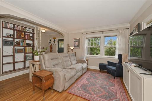 3909 W 5th Street, Duluth, MN 55807