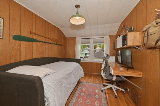 3909 W 5th Street, Duluth, MN 55807