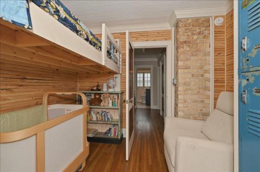 3909 W 5th Street, Duluth, MN 55807
