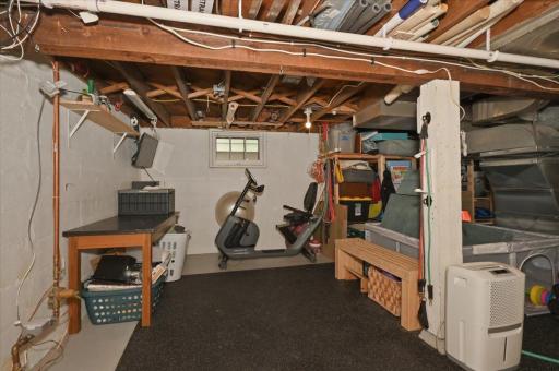 3909 W 5th Street, Duluth, MN 55807
