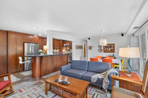 6421 Colony Way, 2D, Edina, MN 55435