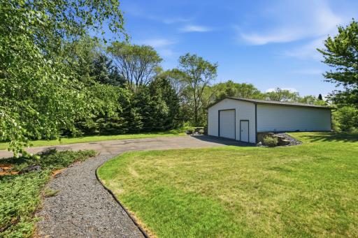 Detached Garage.