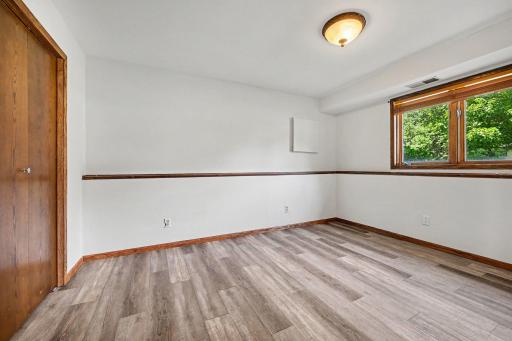 1950 Timber Wolf Trail N, Eagan, MN 55122