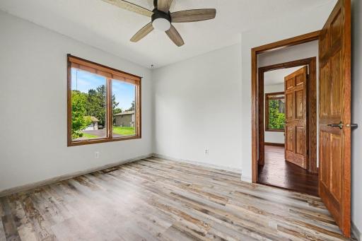 1950 Timber Wolf Trail N, Eagan, MN 55122