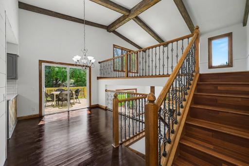 1950 Timber Wolf Trail N, Eagan, MN 55122