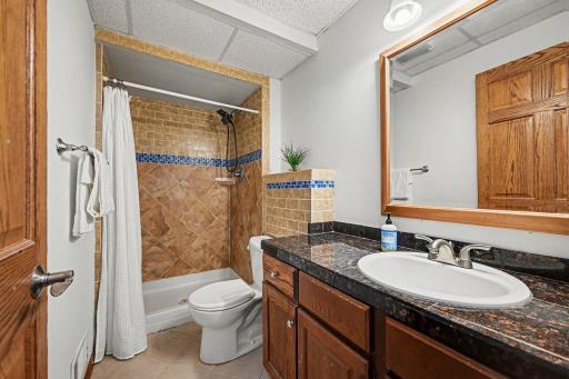 1950 Timber Wolf Trail N, Eagan, MN 55122