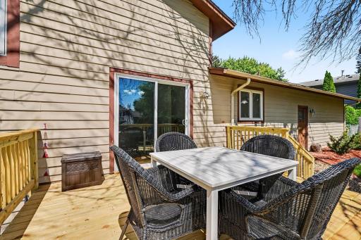 1950 Timber Wolf Trail N, Eagan, MN 55122