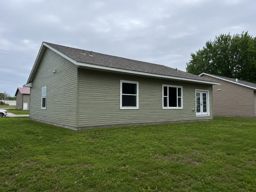 820 Spark Avenue, Albert Lea, MN 56007