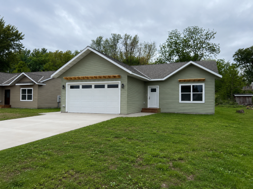 820 Spark Avenue, Albert Lea, MN 56007