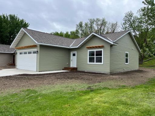 820 Spark Avenue, Albert Lea, MN 56007