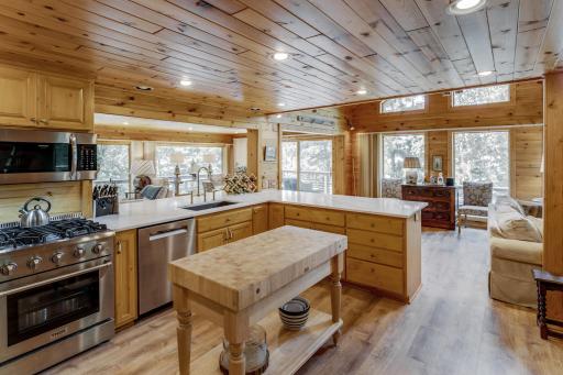 7181 Baywood Drive NW, Walker, MN 56484