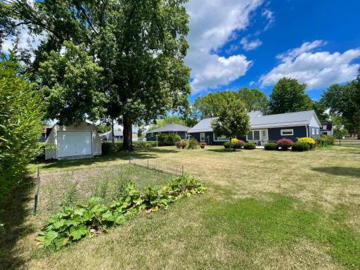 18 S Paffrath Avenue, Springfield, MN 56087