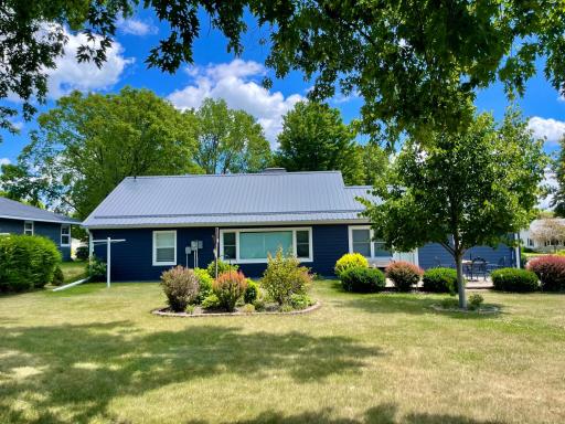 18 S Paffrath Avenue, Springfield, MN 56087