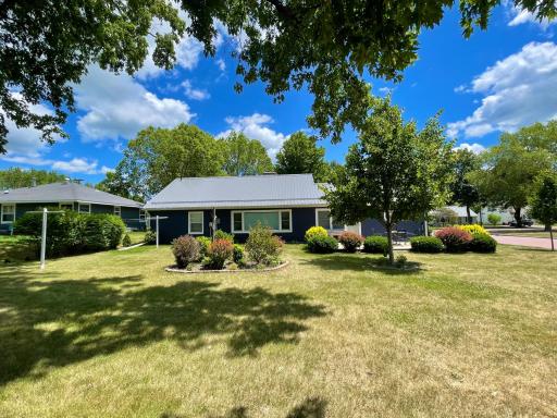 18 S Paffrath Avenue, Springfield, MN 56087