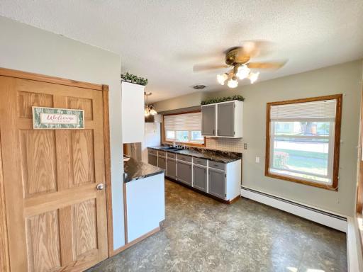 18 S Paffrath Avenue, Springfield, MN 56087