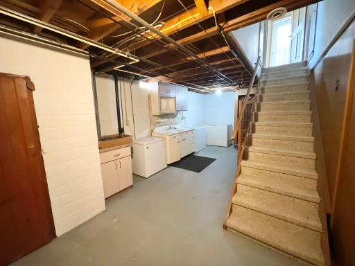 18 S Paffrath Avenue, Springfield, MN 56087