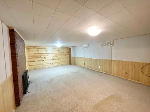 18 S Paffrath Avenue, Springfield, MN 56087