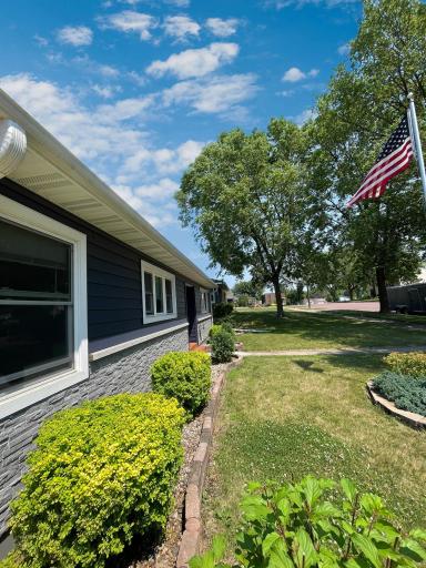 18 S Paffrath Avenue, Springfield, MN 56087