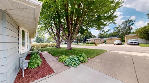 Front to street