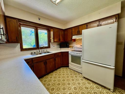 Spacious kitchen