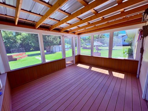 3 season porch-bug free