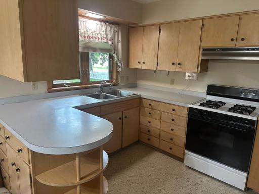 185 10th Street, Tracy, MN 56175