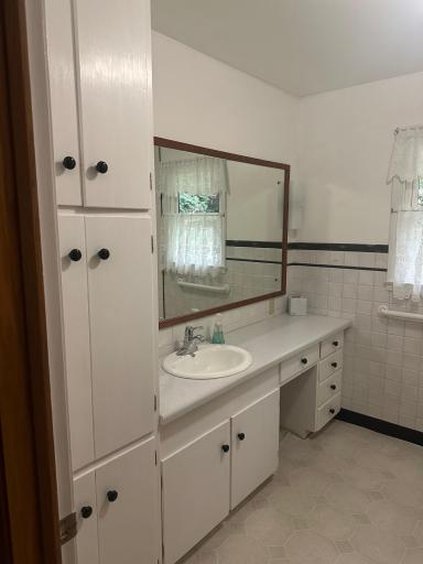 185 10th Street, Tracy, MN 56175